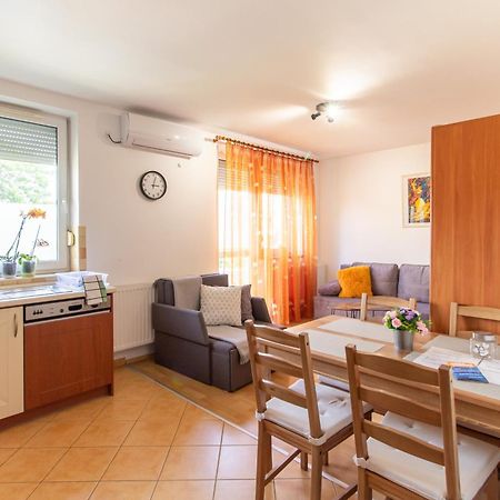 Viky'S Apartment غيور المظهر الخارجي الصورة